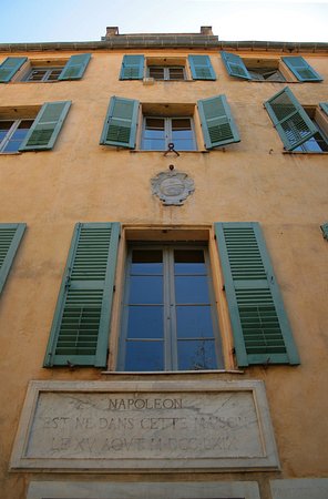 Dom Napoleona, Korsyka